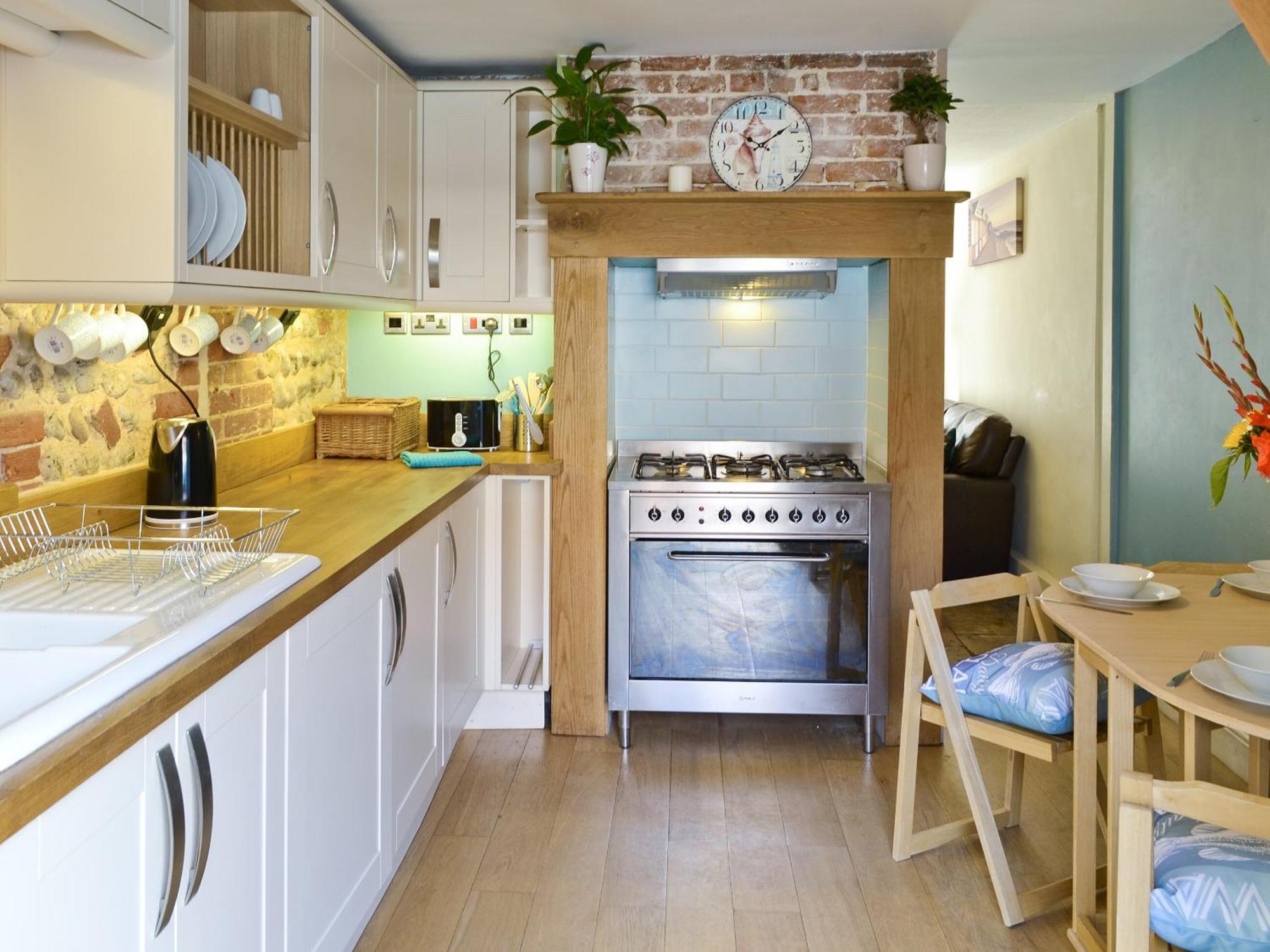 Seashells Villa Cromer Exterior photo